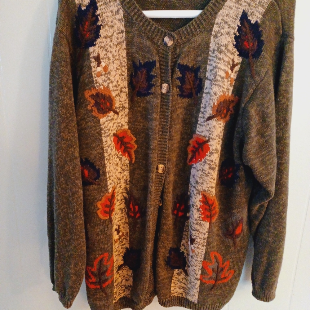 Hunter green sweater